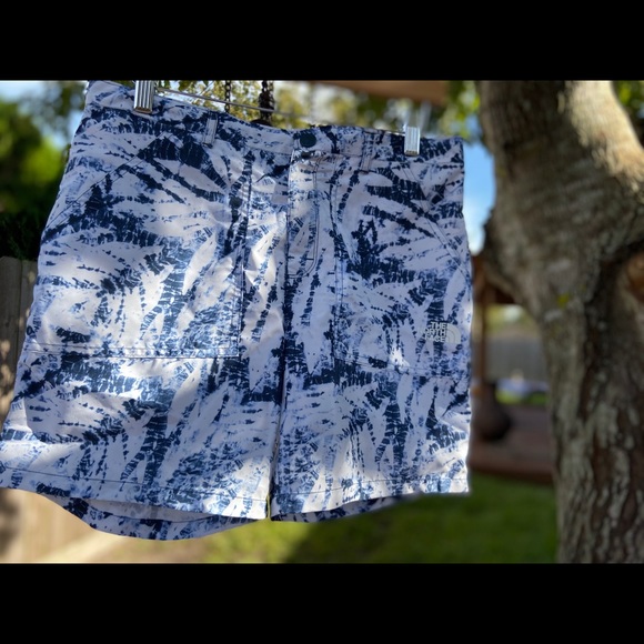North face Girls’s XL shorts. FINAL PRICE!! - Picture 3 of 8